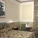 Regina Olga Hotel 4*