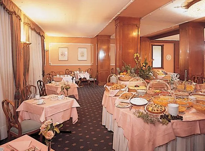 Regina Olga Lake Como