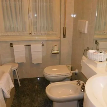 Hotell Regina Olga Lake Como