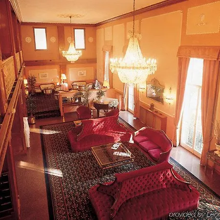 Regina Olga Hotell 4*